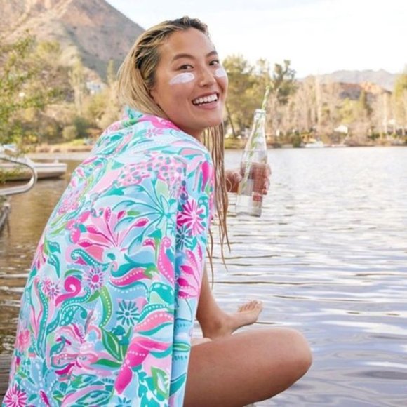 Lilly Pulitzer Other - Lilly Pulitzer Lounge Towel Oversized Floral Pink Blue Beach Blanket Picnic